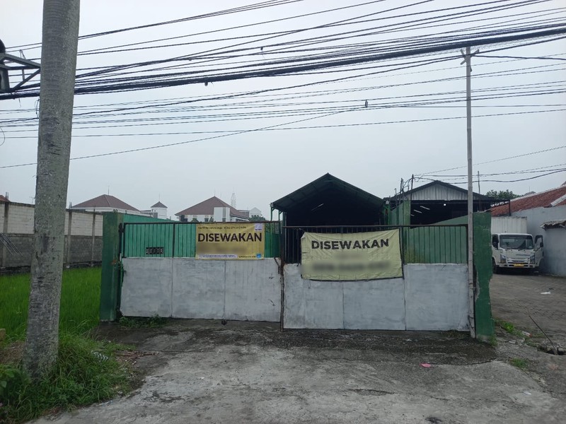 Disewakan Gudang Strategis Mangku Ring Road Barat Dekat Kampus UMY & BPS DIY, Tamantirto, Kasihan, Bantul