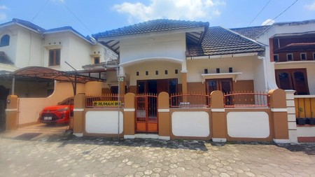 Hunian Asri & Strategis, Rumah Cantik di Dalam Perum Panggungharjo, Sewon, Bantul