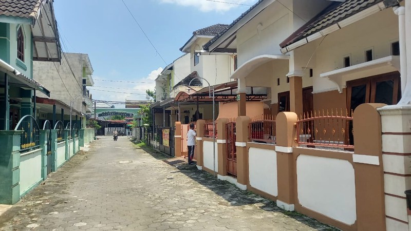 Hunian Asri & Strategis, Rumah Cantik di Dalam Perum Panggungharjo, Sewon, Bantul