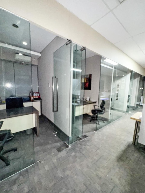 Ruang Usaha Premium 3 Lantai di BSD City Kantor Eksklusif dengan Parkiran Luas