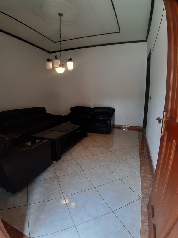 Rumah dijual siap huni cocok untuk dijadikan kantor