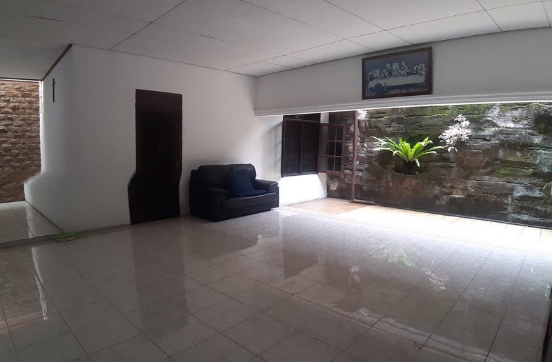 Rumah dijual siap huni cocok untuk dijadikan kantor