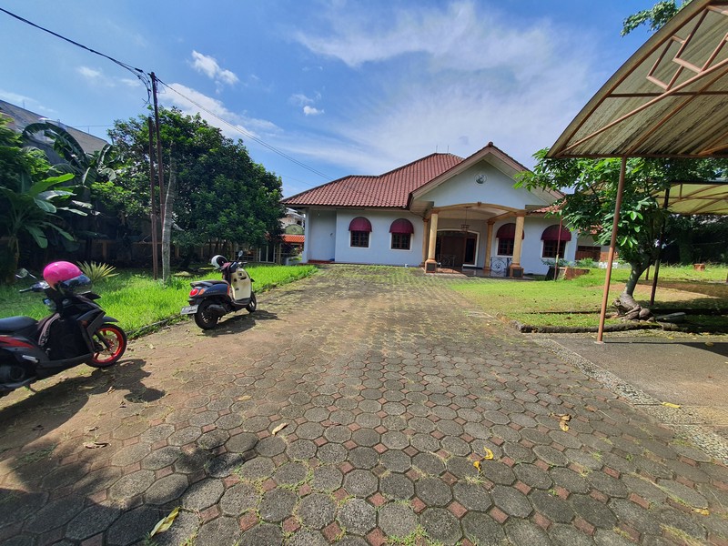 RUMAH DIJUAL DI LOKASI STRATEGIS