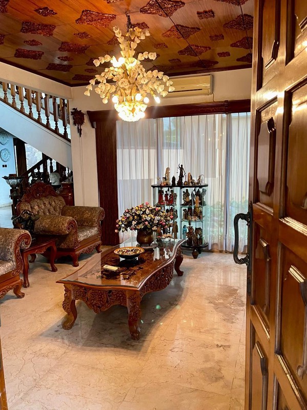 Rumah Bagus, Nyaman dan Asri, Lokasi Strategis di Jakarta Barat