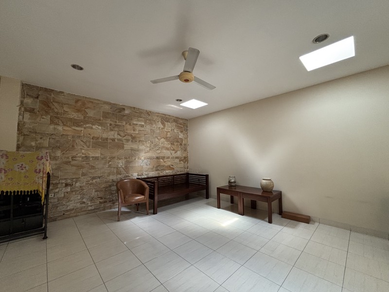 Super Murah! Rumah Kokoh 2.5 Lantai, Rapi Terawat di Kota Wisata Cibubur 