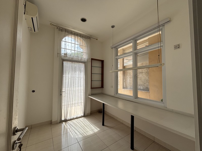 Super Murah! Rumah Kokoh 2.5 Lantai, Rapi Terawat di Kota Wisata Cibubur 