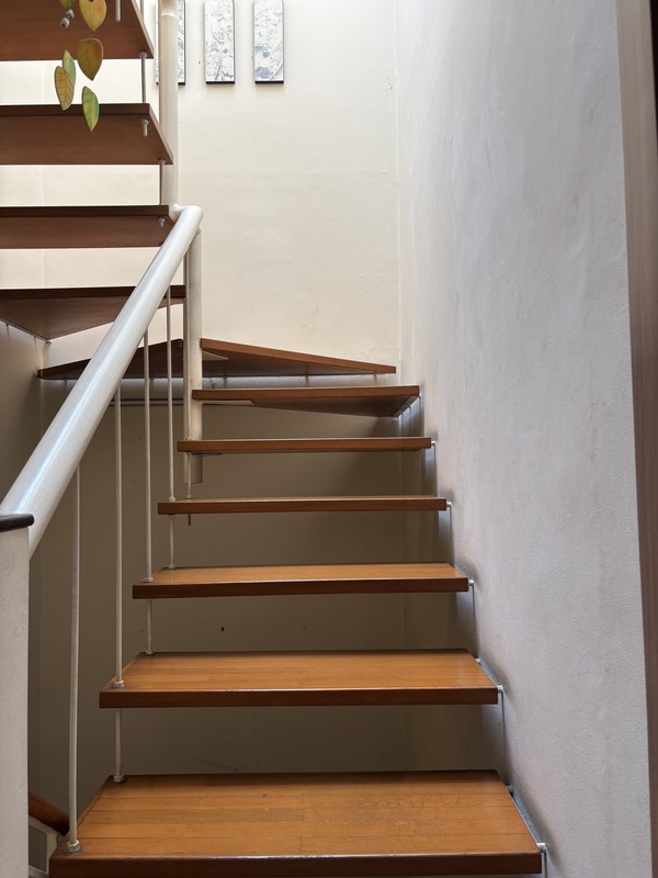 Super Murah! Rumah Kokoh 2.5 Lantai, Rapi Terawat di Kota Wisata Cibubur 