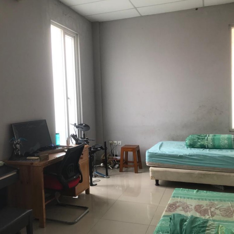 Dijual Rumah dan tempat usaha di Grogol 