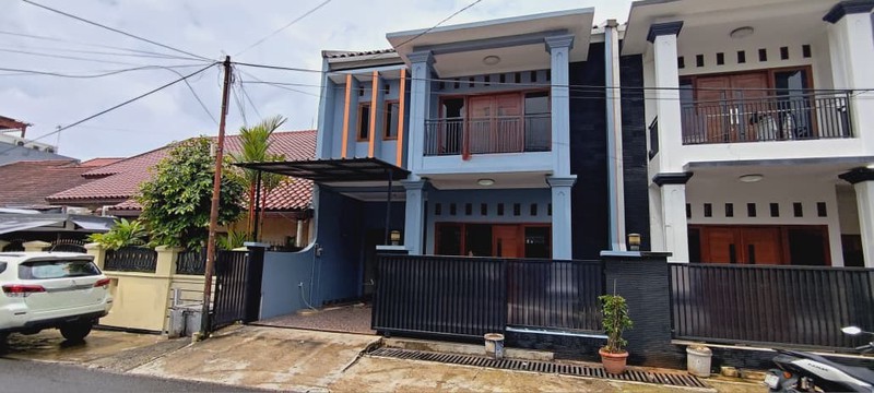 Rumah Strategis dengan Akses 3 mobil di daerah Tebet, Jakarta Selatan