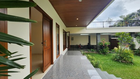 Dijual Rumah Exclusive Luxury Residence di Lebak Bulus