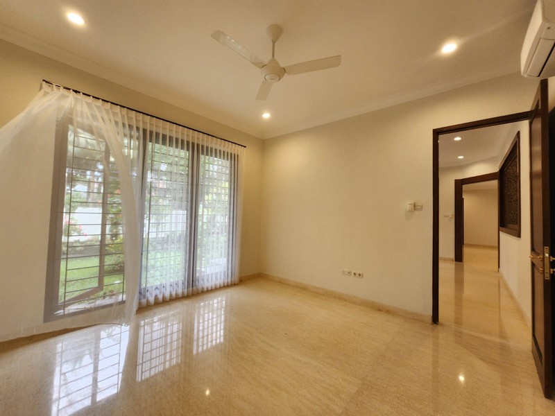 Dijual Rumah Exclusive Luxury Residence di Lebak Bulus