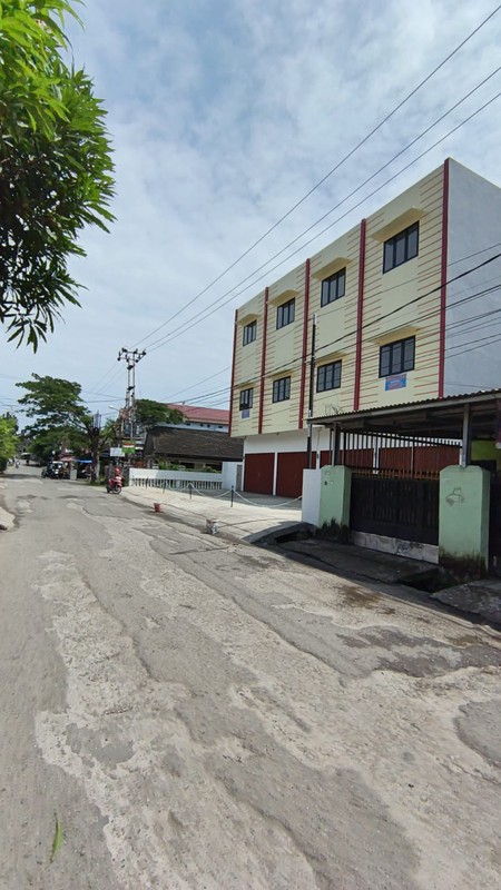 DISEWAKAN RUKO NEW 4 PINTU GANDENG