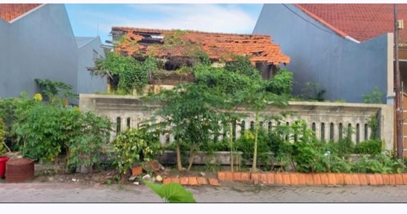 DIJUAL RUMAH HITUNG TANAH MEDOKANA ASRI SURABYA