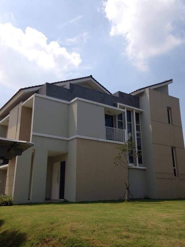 Rumah Bagus Siap Huni dan Asri di Kebayoran Village, Bintaro Jaya Sektor 7 