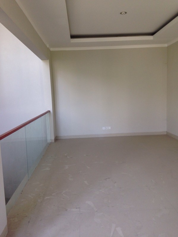 Rumah Bagus Siap Huni dan Asri di Kebayoran Village, Bintaro Jaya Sektor 7 