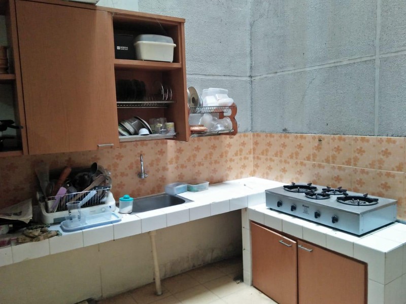 Rumah Gading Grande, Dekat Pegangsaan Dua, Hadap Timur Luas 210/180m2