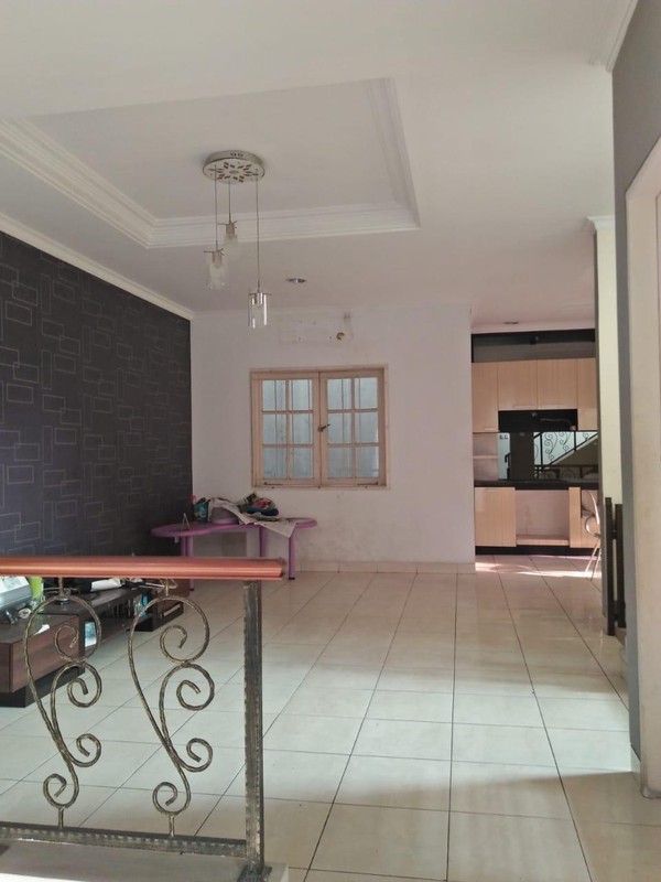 Rumah Gading Grande, Dekat Pegangsaan Dua, Hadap Timur Luas 210/180m2