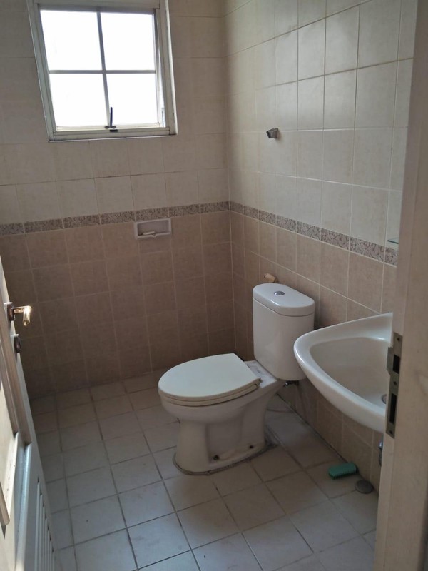 Rumah Gading Grande, Dekat Pegangsaan Dua, Hadap Timur Luas 210/180m2