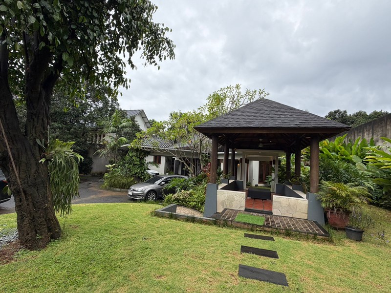 Dijual rumah di Jln Tumaritis Cilandak