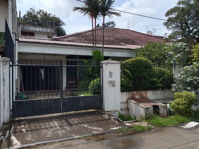 RUMAH STRATEGIS DI PANGKALAN JATI, CINERE