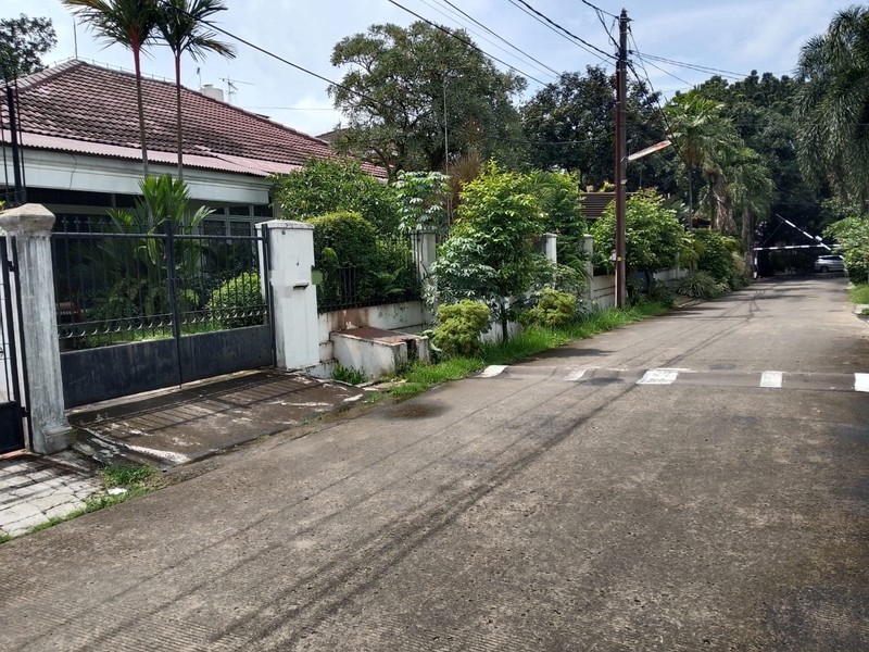 RUMAH STRATEGIS DI PANGKALAN JATI, CINERE