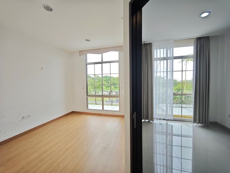 Rumah PIK 2 lokasi dekat dengan NICE Convention center dan Mall Living World segera dibangun