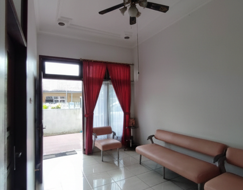 Dijual Rumah 3 lantai - Pondok Candra Indah Belakang RS.Mitra keluarga