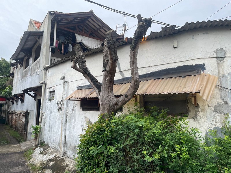 Rumah di kawasan strategis  Otista Jakarta Timur, 231 sqm, Potensi investasi kos-kosan hanya berjarak 1,5 km ke By Pass DI Panjaitan