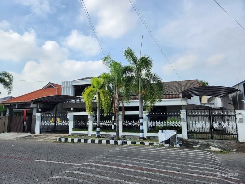 Dijual Rumah 1,5 Lantai Kutisari Indah Utara Surabaya  