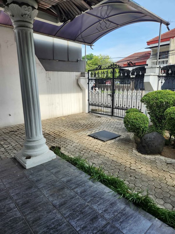 Dijual Rumah 1,5 Lantai Kutisari Indah Utara Surabaya  
