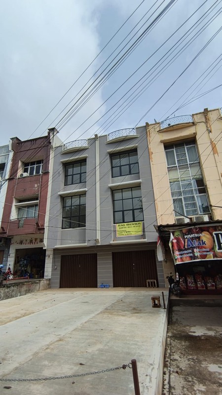 DISEWAKAN 2 UNIT RUKO GANDENG LOKASI STRATEGIS