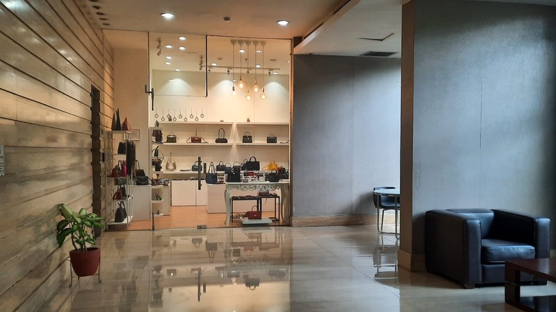 DIJUAL APT 4BR lantai 6, Pool View, di HAMPTON'S PARK, PONDOK INDAH