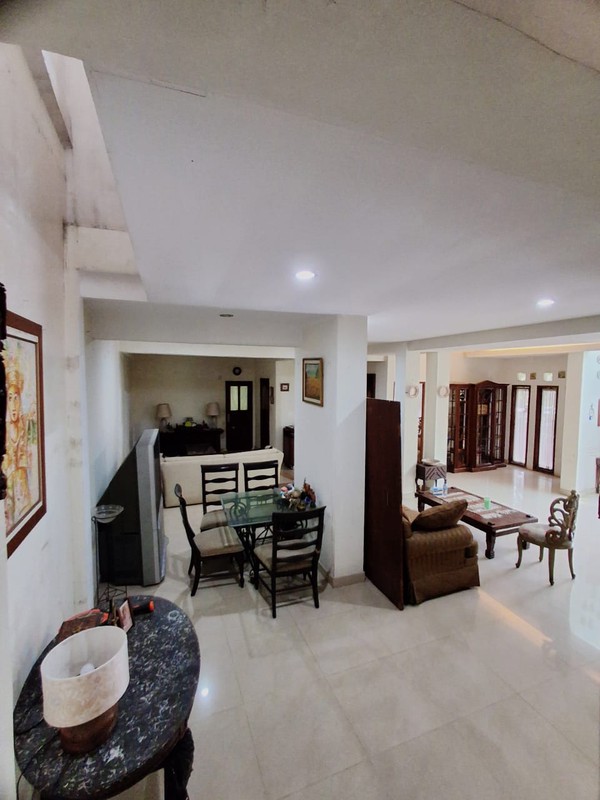 Dijual Rumah Lokasi Strategis Di Jl. Rajawali, Bintaro Jaya Sektor 9, Jakarta Selatan