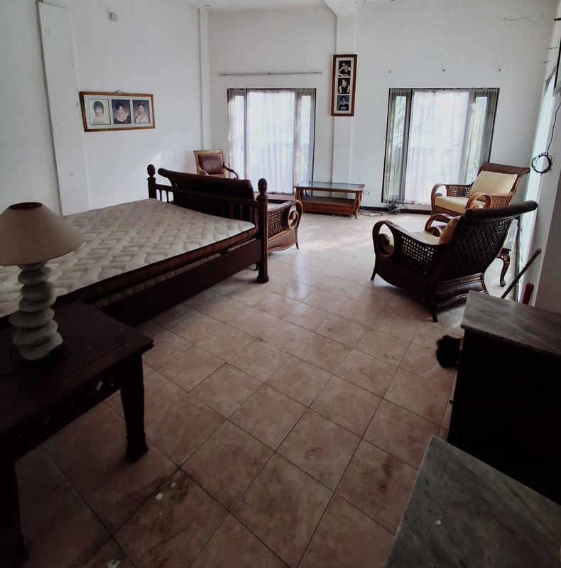 Dijual Rumah Lokasi Strategis Di Jl. Rajawali, Bintaro Jaya Sektor 9, Jakarta Selatan