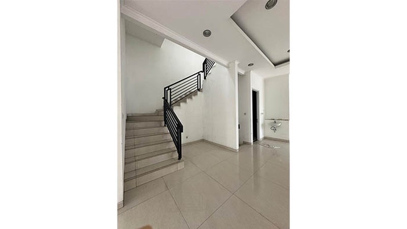 Rumah Hoek Sunter Kirana, Sunter