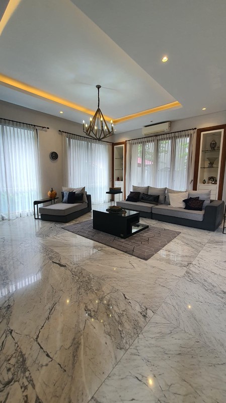 Dijual Rumah mewah dengan gaya modern minimalis di lokasi premium jakarta selatan