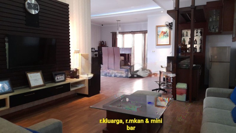 Dijual Rumah Mewah 2 Lantai Kutisari Utara Surabaya  