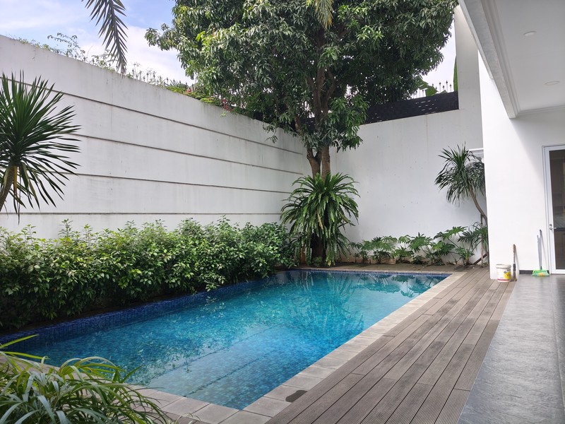 Rumah Mewah, Bangunan Baru di Pondok Indah