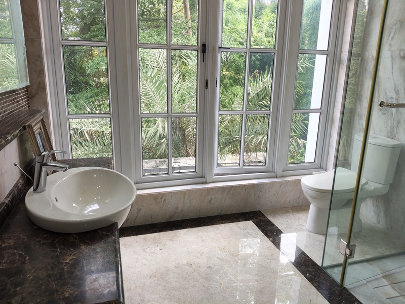 Rumah Mewah, Bangunan Baru di Pondok Indah