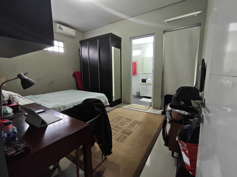  DI JUAL RUMAH NYAMAN & ASRI, LOKASI STRATEGIS TERLETAK DI TENGAH KOTA