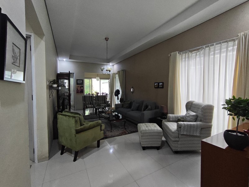  DI JUAL RUMAH NYAMAN & ASRI, LOKASI STRATEGIS TERLETAK DI TENGAH KOTA