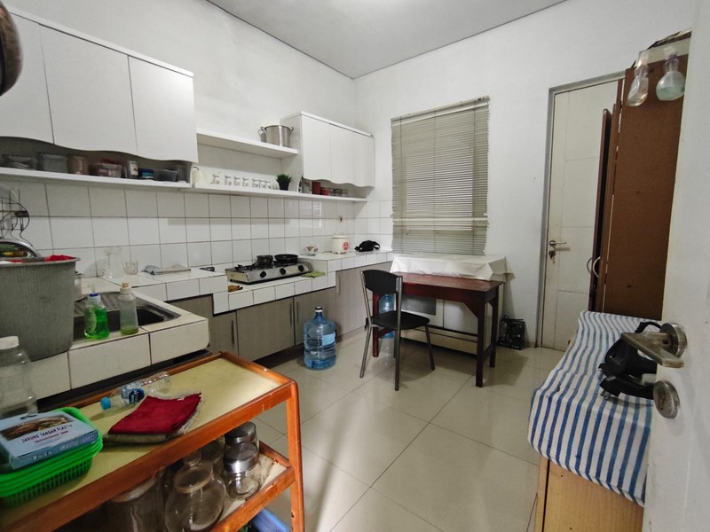  DI JUAL RUMAH NYAMAN & ASRI, LOKASI STRATEGIS TERLETAK DI TENGAH KOTA