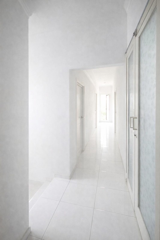 Rumah dekat sektor 2 Bintaro dan st kereta Pd Ranji, untuk kost kostan cocok....