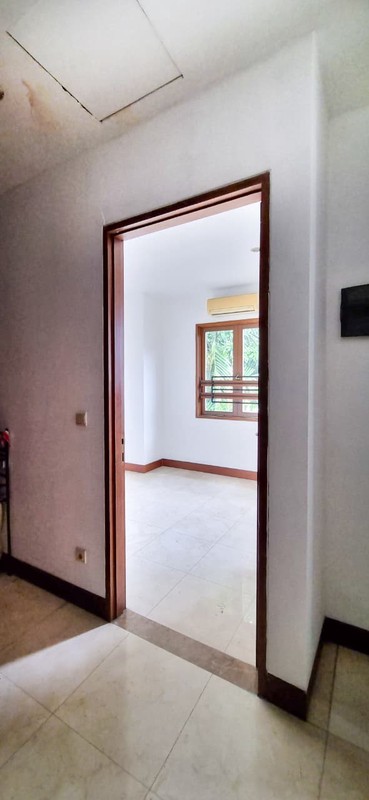 Rumah Siap Huni dan terawat di JL MPR Cipete, Jakarta Selatan