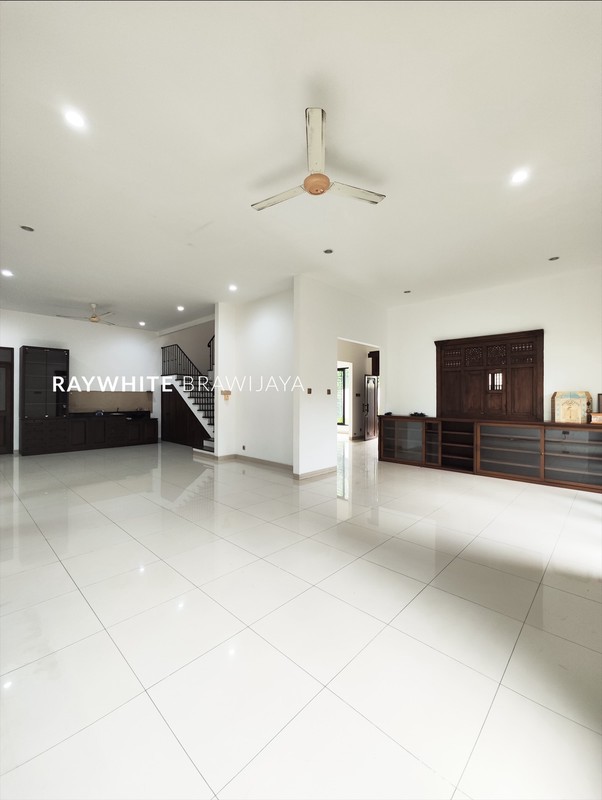 Rumah Dalam Compound Lingkungan Tenang Area Cipete