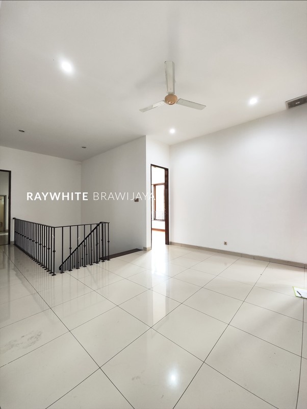 Rumah Dalam Compound Lingkungan Tenang Area Cipete