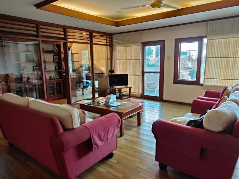 dijual cepat apartemen Galleria Court Condominium (Hommy, Cozy dan comfortable) 