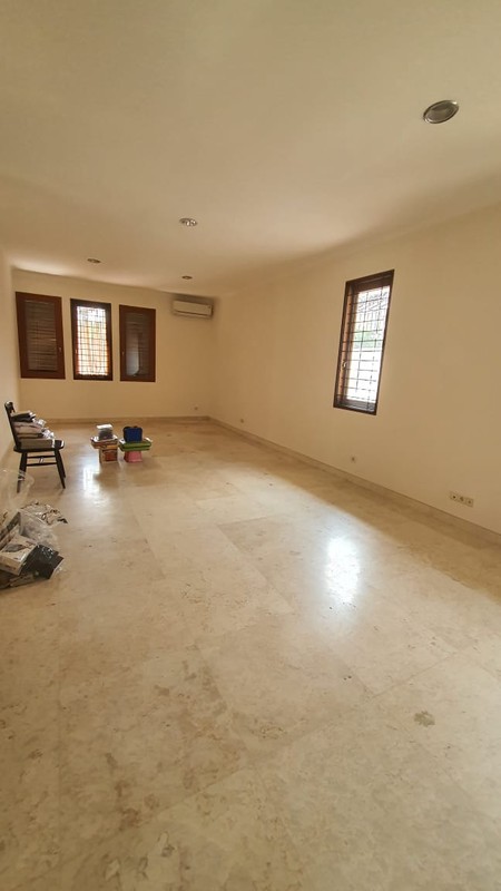 DIJUAL RUMAH SIAP PAKAI KEMANG - JAKARTA SELATAN 