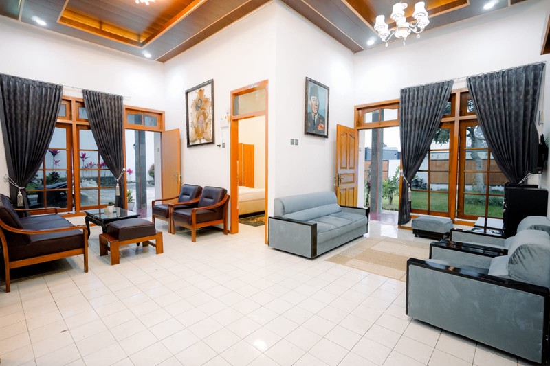 Di Jual Villa terawat, siap huni Songgoriti Batu Malang