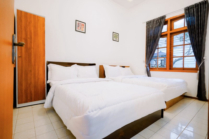 Di Jual Villa terawat, siap huni Songgoriti Batu Malang